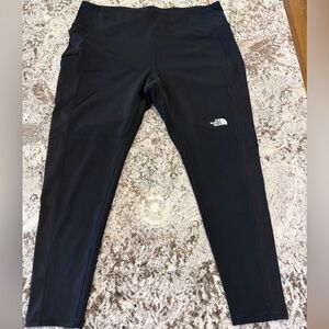The North Face Jet Black Active Leggings
